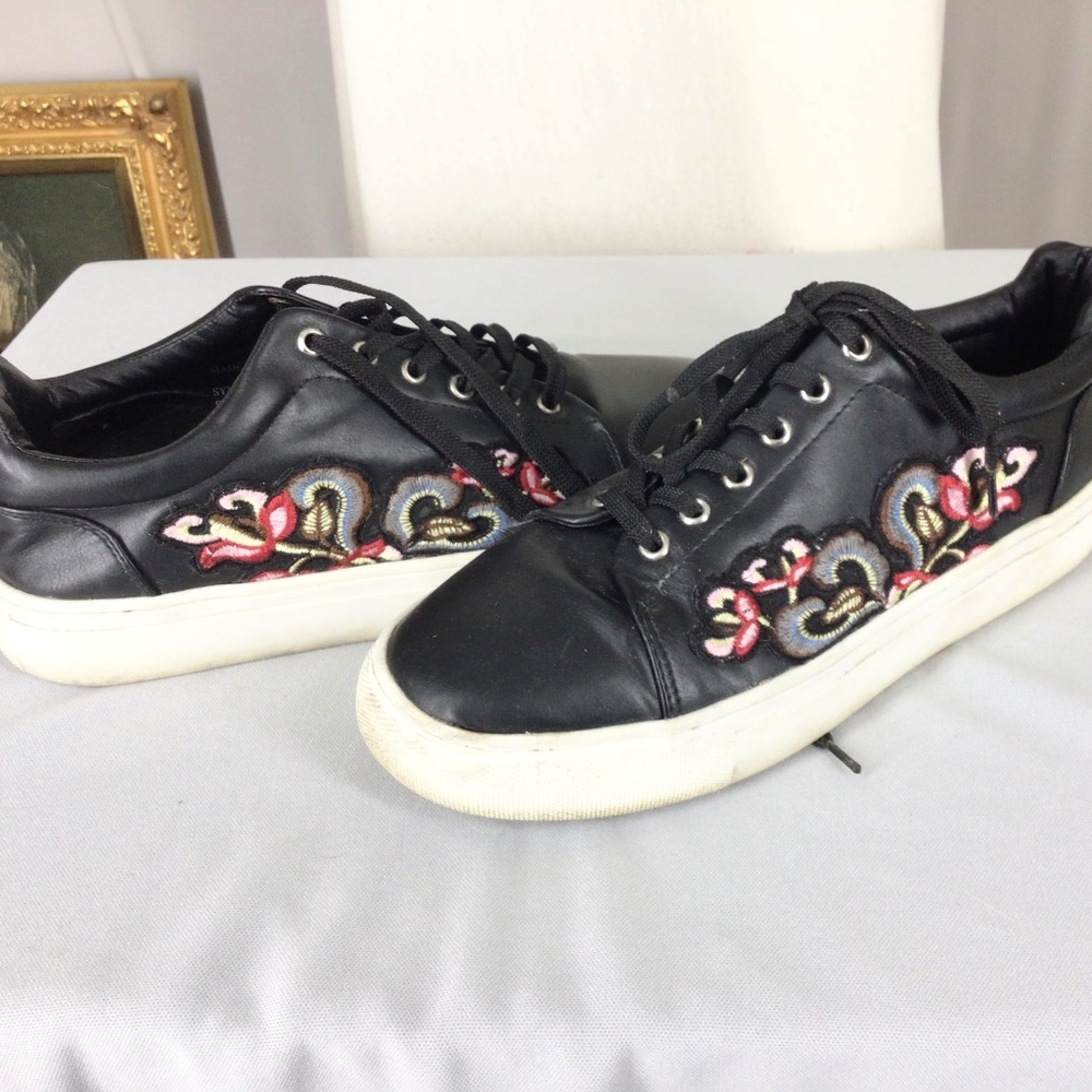Steve Madden embroidered sneakers